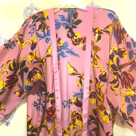 VINCE CAMUTO FLORAL KIMONO-STYLE ROBE SZ S100% POLYESTER - Picture 3 of 13